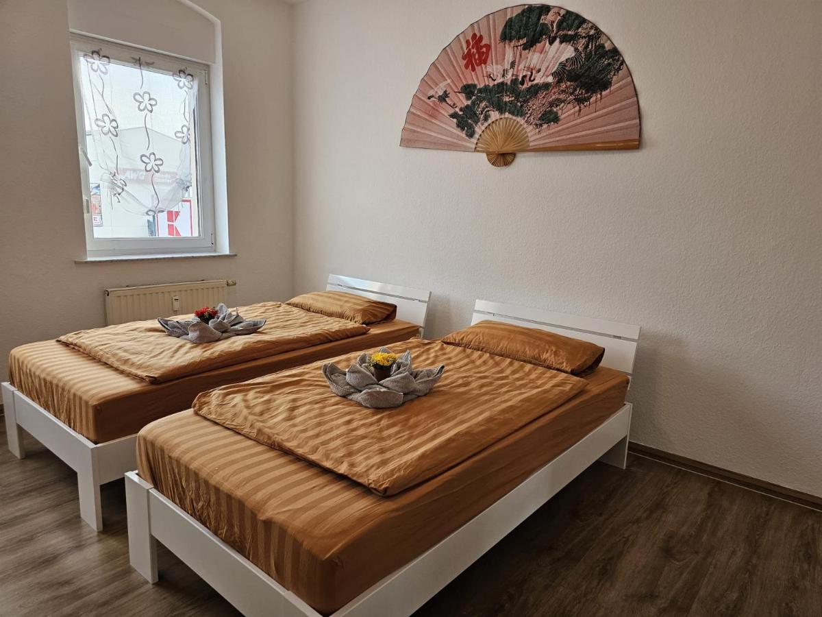 Kaethe-Kollwitz-Strasse 54, F2 Apartment Altenburg Bagian luar foto