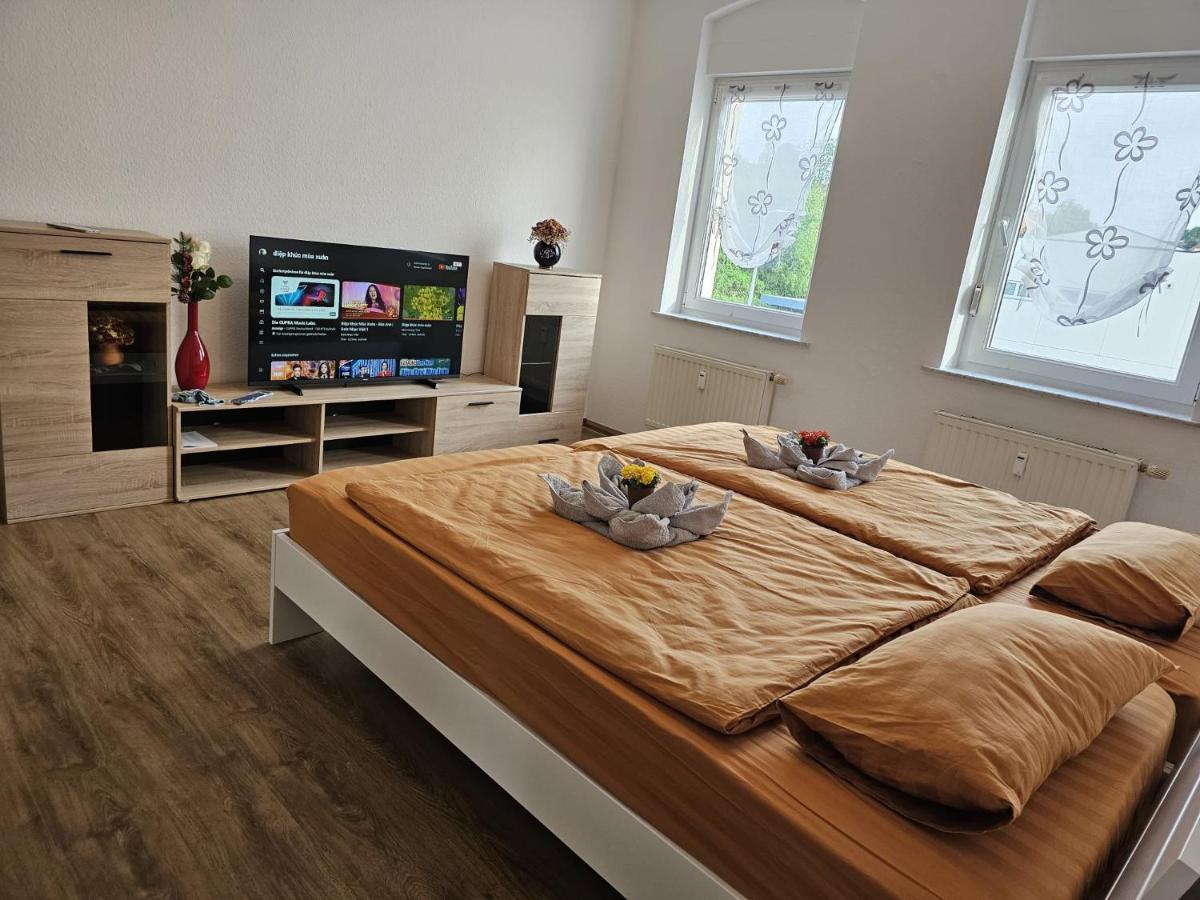 Kaethe-Kollwitz-Strasse 54, F2 Apartment Altenburg Bagian luar foto