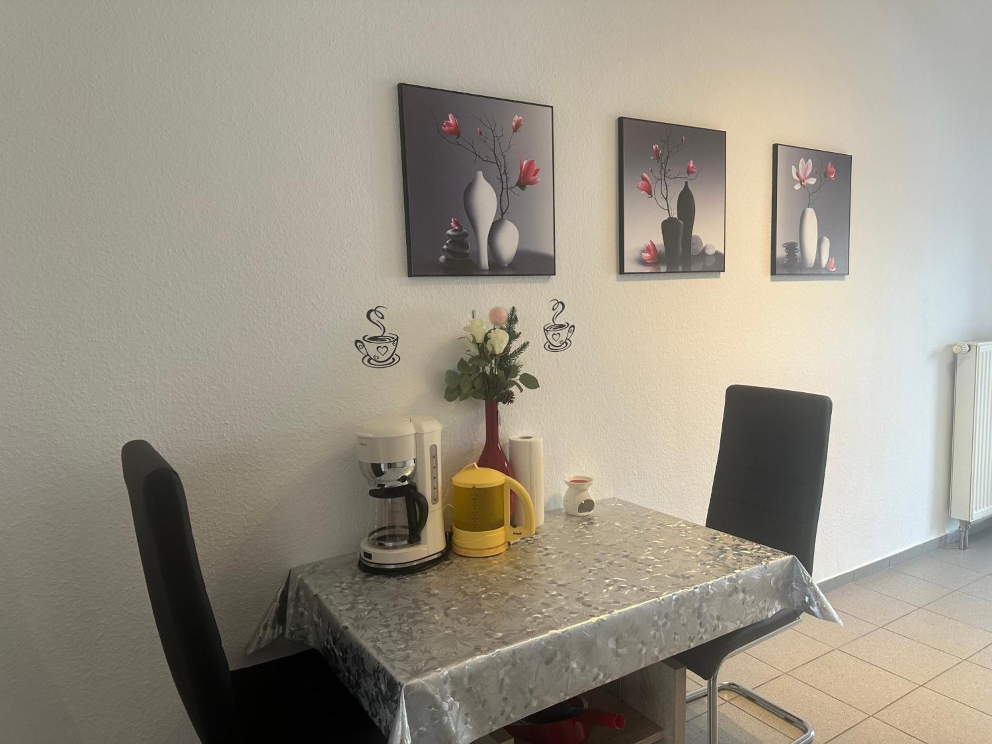 Kaethe-Kollwitz-Strasse 54, F2 Apartment Altenburg Bagian luar foto